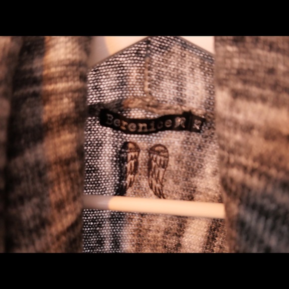 cardigan - Picture 7 of 8